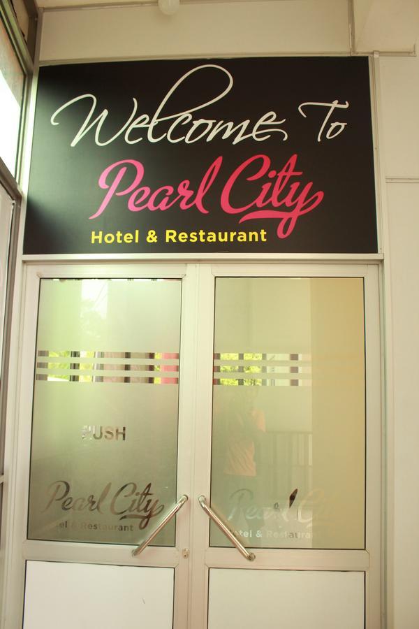 Pearl City Hotel Tissamaharama Exterior photo