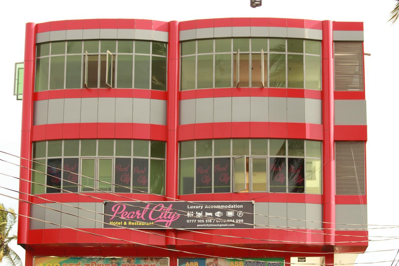 Pearl City Hotel Tissamaharama Exterior photo